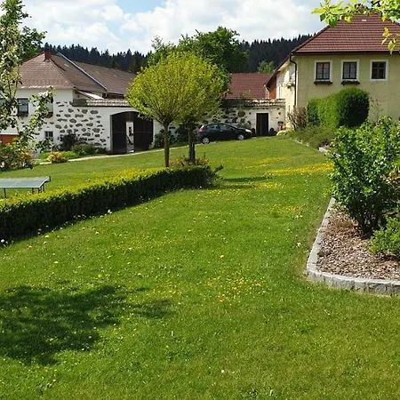Apartment Biohof Obereibensteiner *